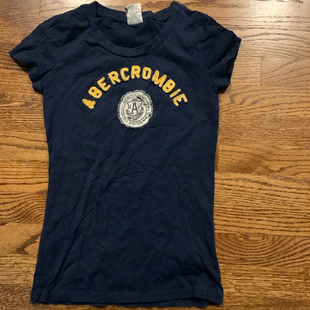 Small Navy blue Abercrombie and Fitch t-shirt